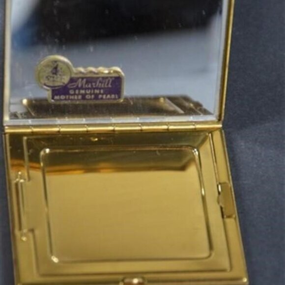 BOGO Vintage Marhill Mother of Pearl Compact 3" L X 2 1/2" W - Picture 3 of 4